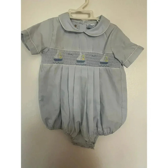 Baby Kisses Kid's Girl Off White Short Sleeve Collared One Piece Romper Size 6/9 - Picture 1 of 5